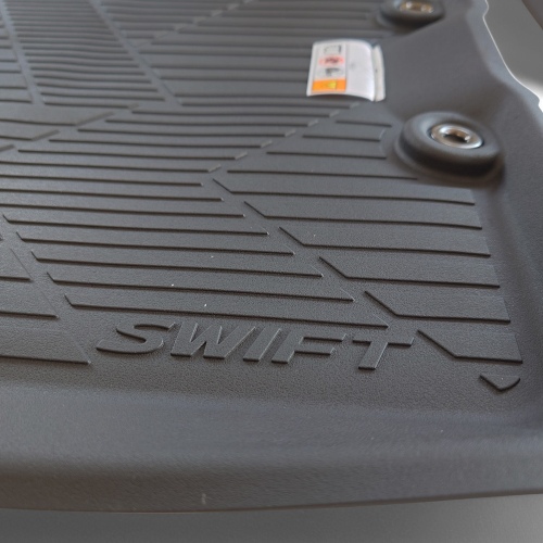 SET DE PISOS CALCE PERFECTO SUZUKI SWIFT Suzuki